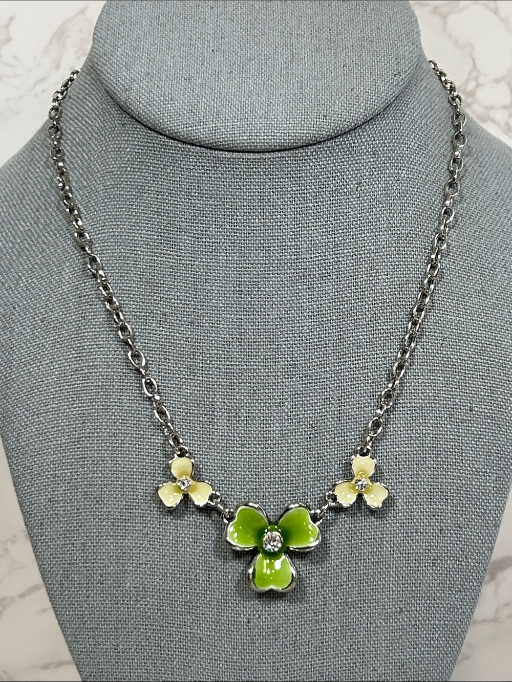 Solvar Brand Green Floral Enamel Necklace with Pale Yellow Accents